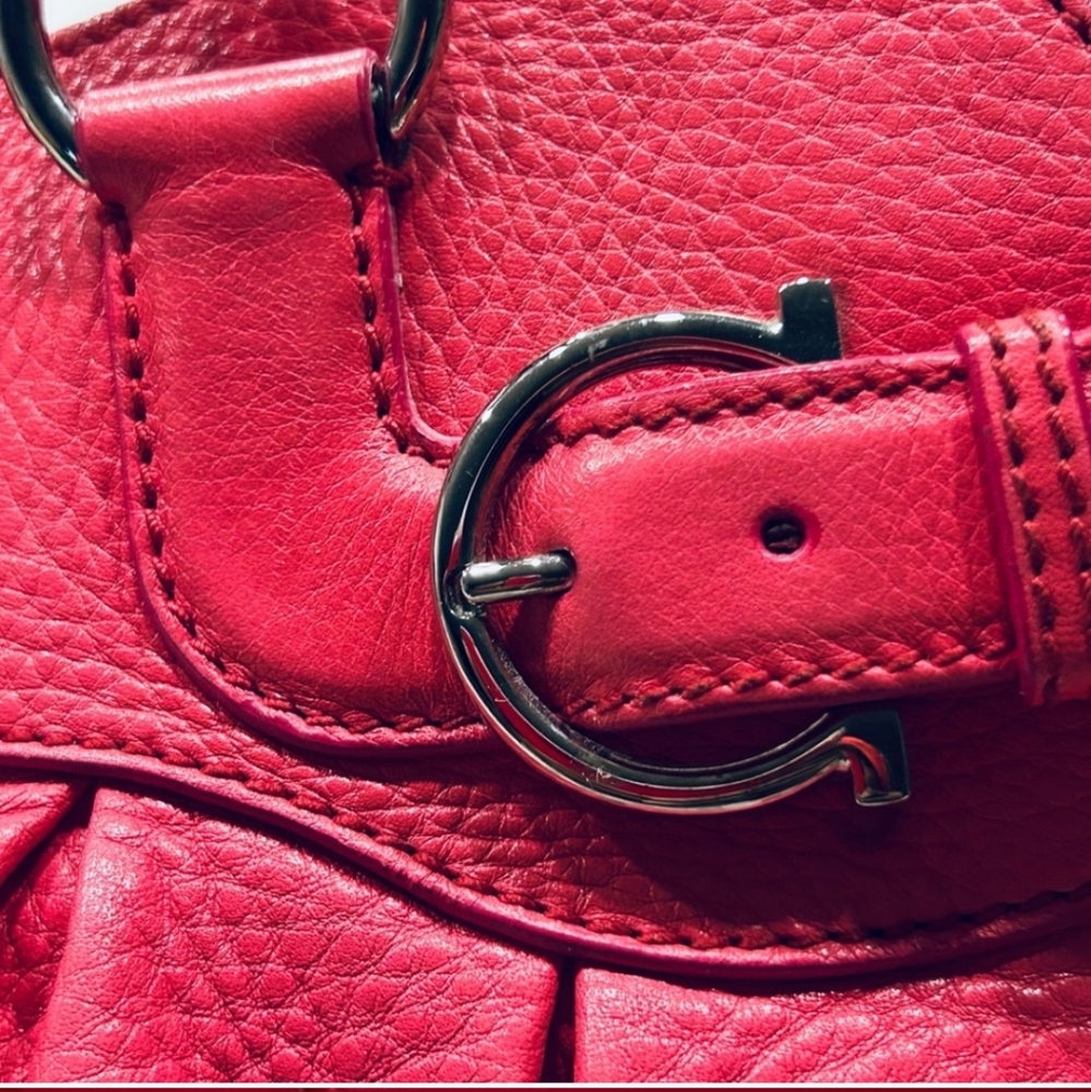 Salvatore Ferragamo Authentic Salmon Colored Pebble Grain Leather Bag - Picture 9 of 9